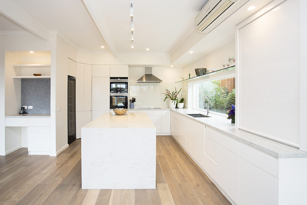 MINIMALIST VOLUME / CULINARY NEUTRALITY & SPACIOUSNESS