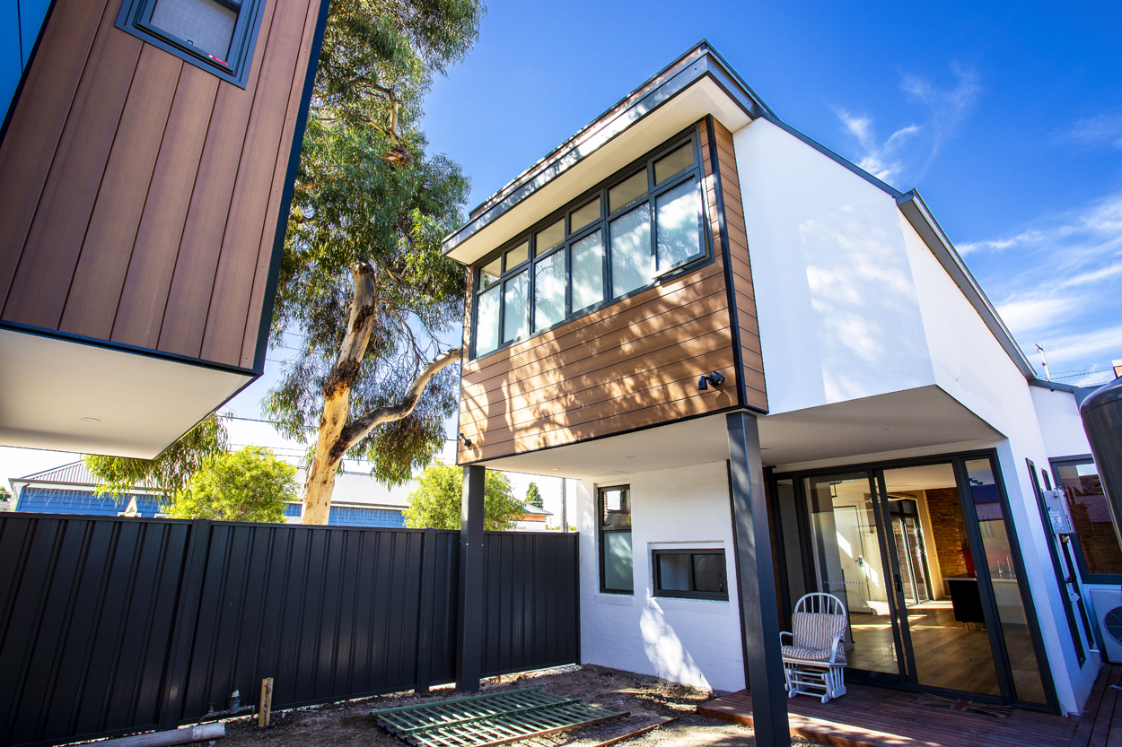VOLUMETRIC CANTILEVER / ARCHITECTURAL PRIVACY THRESHOLD